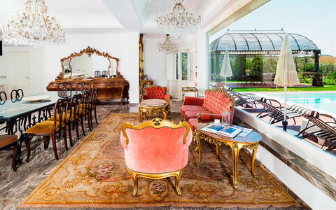 Villa Ester - Capo D'orlando, Sicilia: Mobilia, Proprietà, Decorazione, Tavolo, Costruzione, Illuminazione, Interior Design, Soggiorno, Pavimento, Pavimentazione