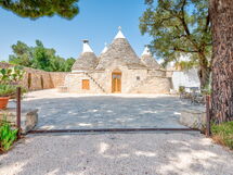 Villa Del Capitolo Con Trullo