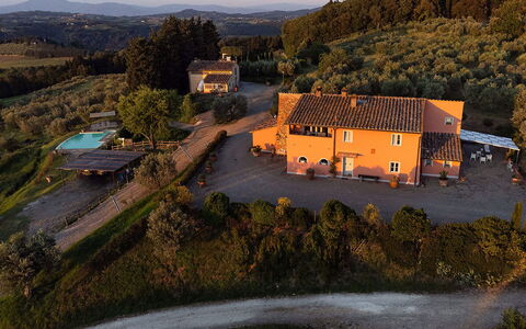Villa Botinaccio: Costruzione, Pianta, Proprietà, Cielo, Finestra, Albero, Casa, Paesaggio Naturale, Lotto, Architettura