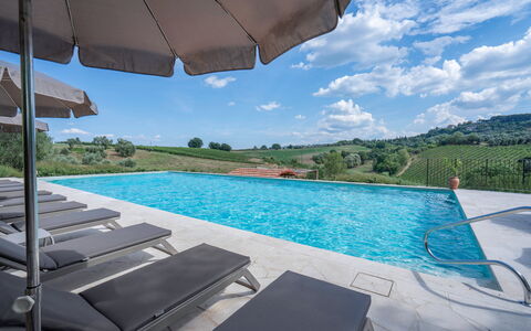 Pendolino Spereto Apartment With Pool, Montaione: Piscina, Mobili Da Esterno, Lettino, Ricorrere, Terme, Eco Hotel, Sedia, Resort Citta ', Sedia A Sdraio, Villa