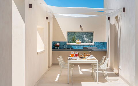 Villa Argento - Rosolini, Sicilia: Mobilia, Costruzione, Tavolo, Sedia, Interior Design, Pianta Della Casa, Casa, Legna, Pavimentazione, Soggiorno