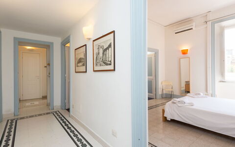 Angelico: Costruzione, Cornice, Legna, Interior Design, Illuminazione, Comfort, Dipingere, Pavimento, Pavimentazione
