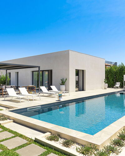 Villa Duetto - Siracusa, Sicilia: Pianta, Cielo, Acqua, Proprietà, Azzurro, Piscina, Shade, Architettura, Rettangolo, Costruzione