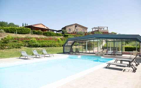 Villa Trivigno: Piscina, Giardino, Ricorrere, Landscaping, Shade, Tenda, Estate, Eco Hotel, Villa, Pianta Della Casa