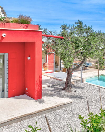 Lamia del Grano: Pianta, Cielo, Proprietà, Acqua, Piscina, Costruzione, Architettura, Albero, Shade, Parete