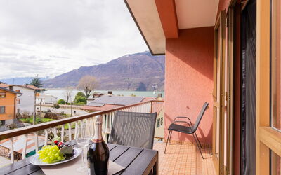 Casa vacanza Casa Lara - Verceia, Lombardia, Italia