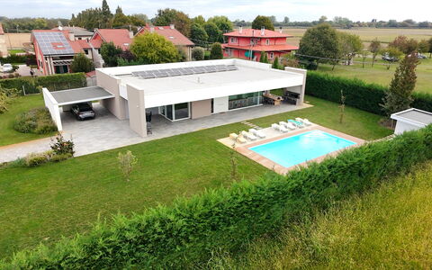 Stima Home, Padova, Pool, Ac: Piscina, Shade, Ricorrere, Estate, Cortile, Erba Sintetica, Design, Landscaping, Villa, Cortile
