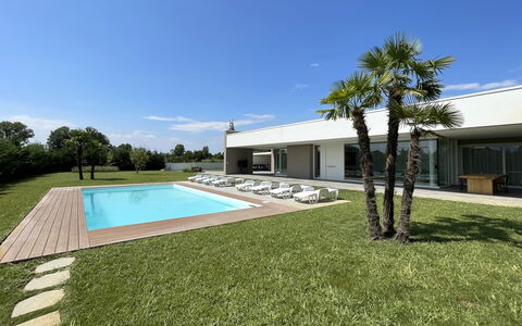 Stima Home, Padova, Pool, Ac: Shade, Estate, Prato, Landscaping, Piscina, Design, Cortile, Agriturismo, Villa, Erba Sintetica