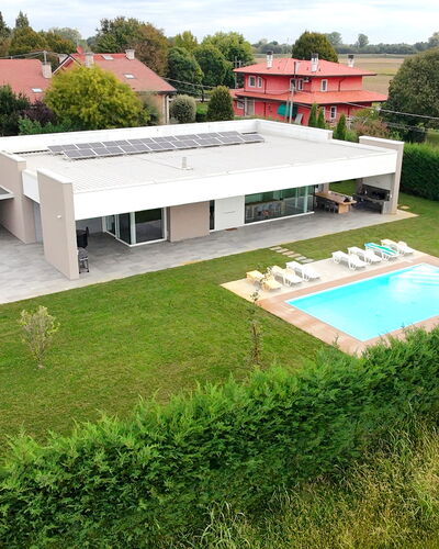 Stima Home, Padova, Pool, Ac: Piscina, Shade, Ricorrere, Estate, Cortile, Erba Sintetica, Design, Landscaping, Villa, Cortile