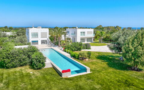 Villa Vinner: Cielo, Pianta, Proprietà, Azzurro, Costruzione, Albero, Urban Design, Erba, Zona Residenziale, Immobiliare