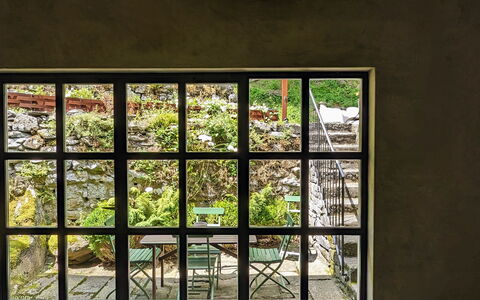 Mulino Morandi: Costruzione, Finestra, Legna, Shade, Architettura, Interior Design, Parete, Bicchiere, Tinte E Ombre