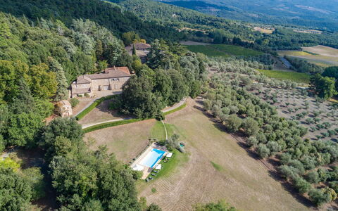 Villa D'elsa: Pianta, Costruzione, Paesaggio Naturale, Albero, Lotto, Paesaggio, Pascolo, Plain, Area Rurale, Pendenza