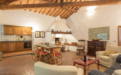 Alloggio:&nbsp;Ginestra