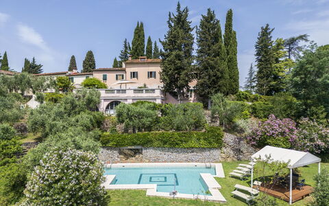 Villa Montegattoli, Pool, Landscape, Wifi, Ac: Cielo, Pianta, Albero, Nube, Costruzione, Erba, Paesaggio, Immobiliare, Arbusto, Zona Residenziale