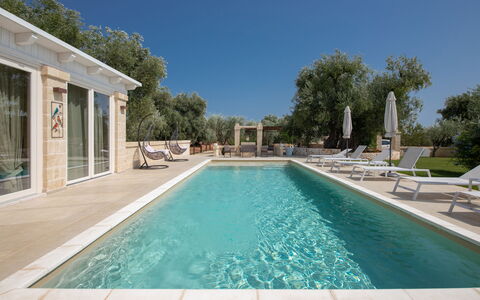 Terra Mater: Piscina, Estate, Mobili Da Esterno, Giochi D'Acqua, Shade, Ricorrere, Villa, Terme