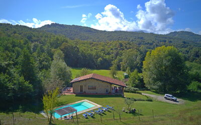 Villa con piscina in Garfagnana