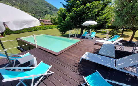 Villa L'antico Casale: Proprietà, Mobilia, Acqua, Ombrello, Piscina, Cielo, Verde, Blu, Azzurro, Shade