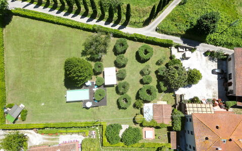 Villa L'antico Casale: Pianta, Verde, Lotto, Albero, Urban Design, Erba, Biome, Paesaggio Naturale, Area Rurale, Casa