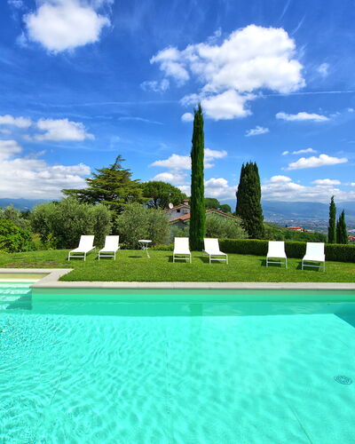 Villa Mami