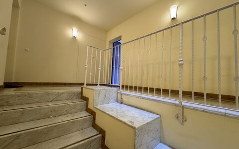 Galleria Degli Artisti: Proprietà, Legna, Interior Design, Costruzione, Le Scale, Pavimentazione, Pavimento, Latifoglie, Casa, Soffitto