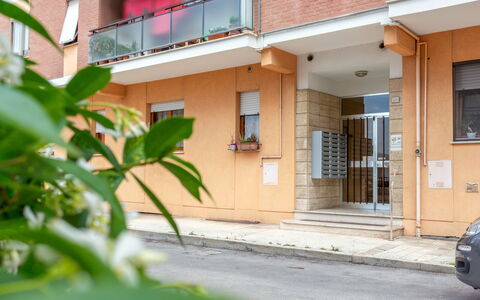 Conero Bluloft: Costruzione, Proprietà, Pianta, Finestra, Architettura, Quartiere, Parete, Casa, Immobiliare, Zona Residenziale