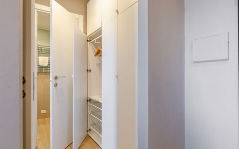Suite Mareconero: Costruzione, Legna, Porta, Pavimento, Pavimentazione, Bagno, Casa, Latifoglie, Soffitto