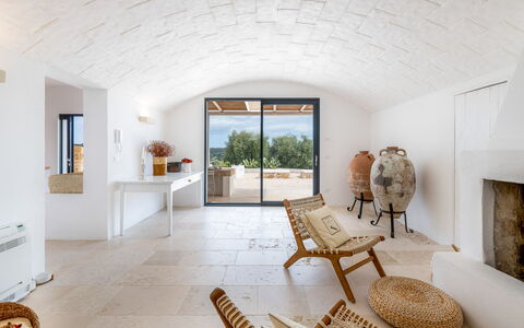 Villa La Selva: Proprietà, Mobilia, Costruzione, Legna, Comfort, Interior Design, Cornice, Pavimentazione, Pianta Della Casa, Pavimento