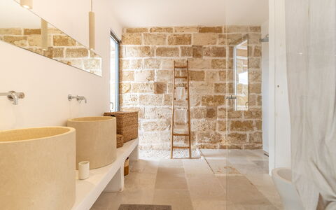 Villa La Selva: Proprietà, Legna, Idraulico Fixture, Interior Design, Pavimentazione, Pavimento, Bagno, Immobiliare, Costruzione