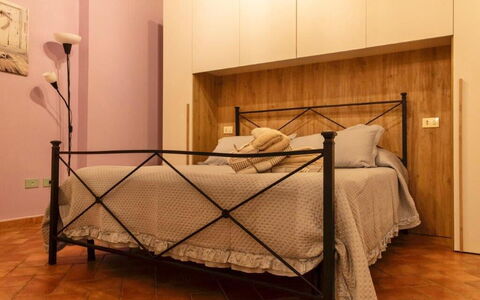 Bocelli: Comfort, Legna, Telaio Del Letto, Interior Design, Letto, Pavimento, Pavimentazione, Latifoglie, Bedding, Camera Da Letto
