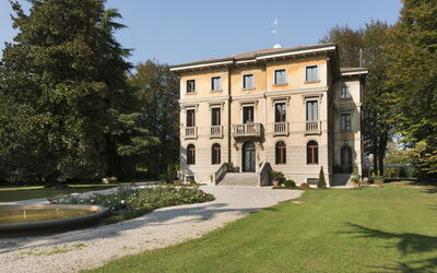 Villa Paola In Padova With Ac: Pianta, Costruzione, Proprietà, Cielo, Finestra, Albero, Erba, Facciata, Tinte E Ombre
