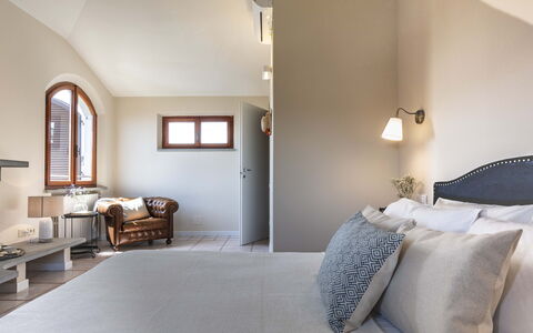 Villa i Portici: Interior Design, Parete, Mobilia, Camera Da Letto, Legna, Letto, Pavimentazione, Pavimento, Soffitto, Illuminazione