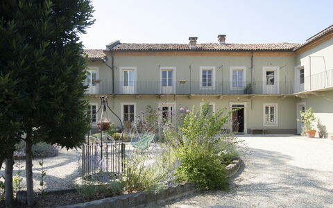 B&b Vigne Di Fagnano Without Kitchen: Pianta, Proprietà, Costruzione, Finestra, Cielo, Albero, Lotto, Casa, Villetta, Paesaggio