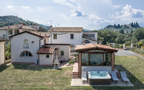 Villacolle 1, Poggio a Caiano, Hot Tub, Wifi, Ac: Casa, Casa, Estate, Villa, Balcone