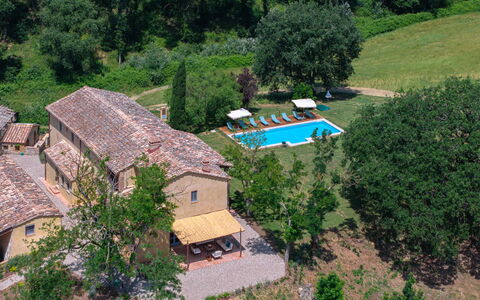Villa Aiale: Piscina, Ricorrere, Estate, Eco Hotel, Villetta, Hacienda, Agriturismo, Villa, Giardino, Backyard