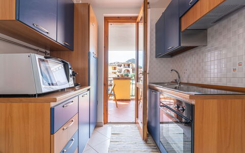 Vanda: Cabinetry, Mobilia, Controsoffitto, Illuminazione, Legna, Cucina, Interior Design, Architettura, Costruzione, Pavimento