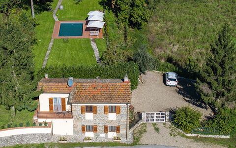 Villa Chicco: Pianta, Costruzione, Finestra, Pendenza, Casa, Lotto, Urban Design, Veicolo, Albero, Zona Residenziale