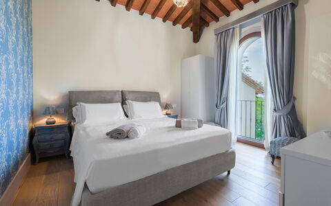 Ciliegino Spereto Apartment, Pool And Relax , Mont: Interior Design, Camera Da Letto, Casa, Mobilia, Letto, Biancheria, Camera, Bedding, Appartamento, Telaio Del Letto
