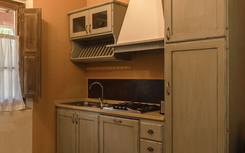 Borgo Dolciano: Cabinetry, Controsoffitto, Mobilia, Costruzione, Cassetto, Cucina, Legna, Cucina Stufa, Interior Design, Pavimentazione