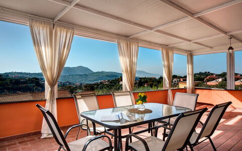 Villa Sorrentina With Panoramic Terrace: Tavolo, Proprietà, Cielo, Costruzione, Sedia, Azzurro, Legna, Finestra, Interior Design, Shade