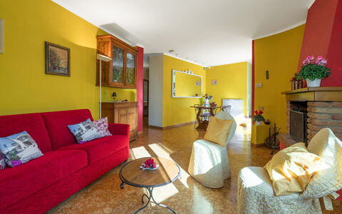 Bellavista Tuscany Apartment Panoramic Terrace: Pianta, Proprietà, Cornice, Mobilia, Decorazione, Azzurro, Pianta Della Casa, Illuminazione, Comfort, Interior Design