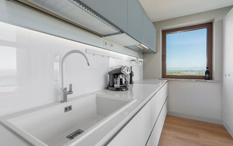 Melaiolo Modern Apartment With Pool, Montaione, To: Proprietà, Rubinetto, Mobiletto Del Bagno, Idraulico Fixture, Cabinetry, Lavello, Costruzione, Finestra, Bagno, Pavimento
