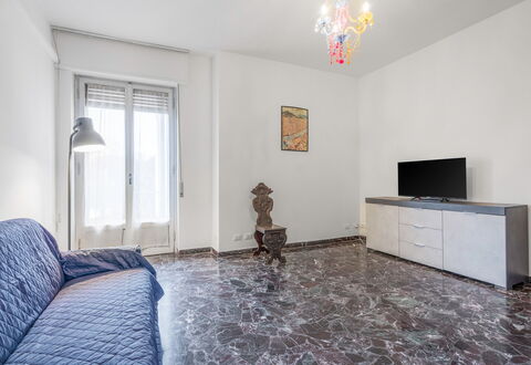 Romina Apartment, Florence, Campo Marte: Pavimentazione, Pavimento, Interior Design, Camera, Appartamento, Soffitto, Mobilia, Casa, Pavimento In Legno, Soggiorno