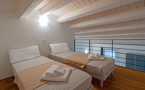 Relais Tenuta Santori: Mobilia, Proprietà, Costruzione, Comfort, Legna, Casa, Interior Design, Tessile, Shade, Letto