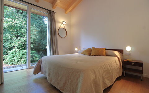 Casa Delle Eriche, Colli Euganei, Pool, Wifi: Letto, Interior Design, Camera Da Letto, Mobilia, Bedding, Parete, Lenzuolo, Legna, Pavimento, Pavimentazione
