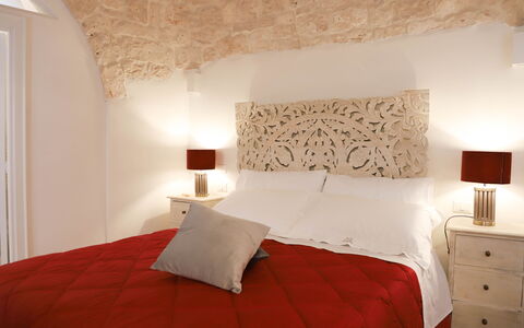 Country Trullo Verde, Wifi, Alberobello: Mobilia, Proprietà, Comfort, Costruzione, Legna, Lampada, Tessile, Interior Design, Illuminazione, Letto