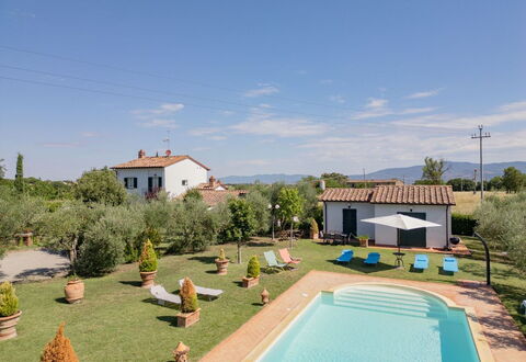 Villa Elena: Estate, Hacienda, Agriturismo, Prato, Piscina, Cortile, Villa, Backyard, Eco Hotel, Piantagione