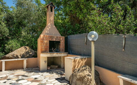 Doxina: Giardino, Flagstone, Backyard, Shade, Landscaping, Massoneria Forno, Struttura Esterna