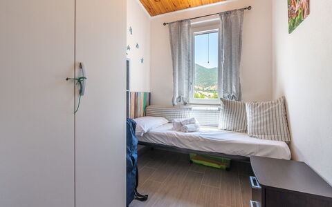 Doxina: Mobilia, Soffitto, Interior Design, Casa, Camera Da Letto, Camera, Letto, Bedding, Lenzuolo, Biancheria