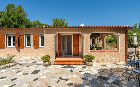 Doxina: Porta, Casa, Villetta, Vaso Di Fiori, Estate, Flagstone, Shade, Giardino, Calcestruzzo, Terrazza