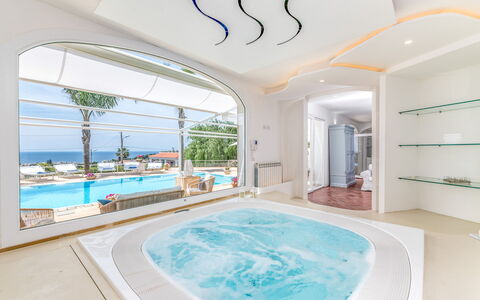 Villa Solemare: Ricorrere, Hotel, Pianta Della Casa, Piscina